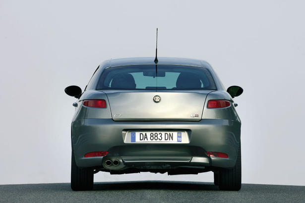 Alfa GT 1.9 JTDM Q2