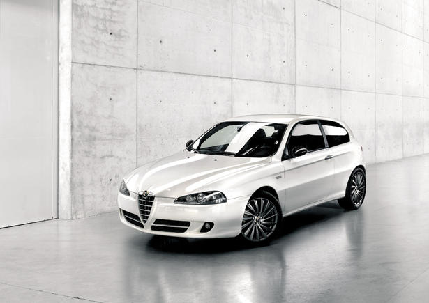 Alfa Romeo 147 CNC CoSTUME NATIONAL