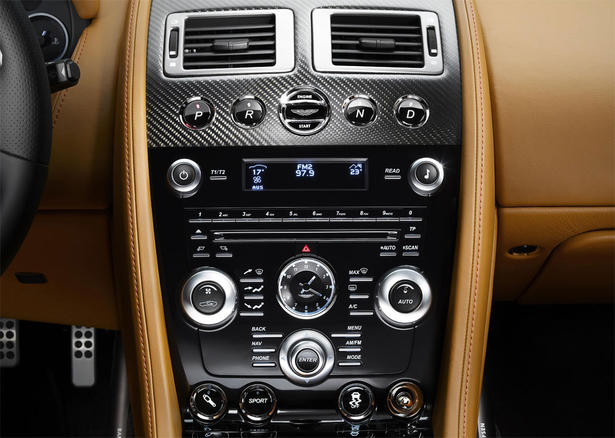 Aston Martin DBS Carbon