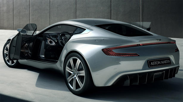 Aston Martin One 77 exhaust sound video