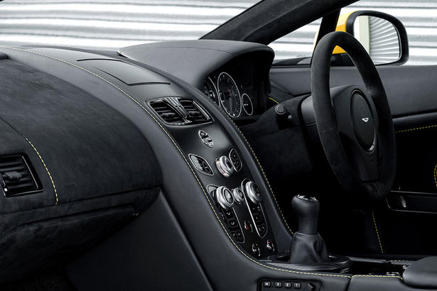 Aston Martin V12 Vantage S Gets Manual Gearbox