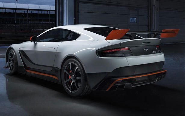 Aston Martin Vantage GT3: Specs, Equipment