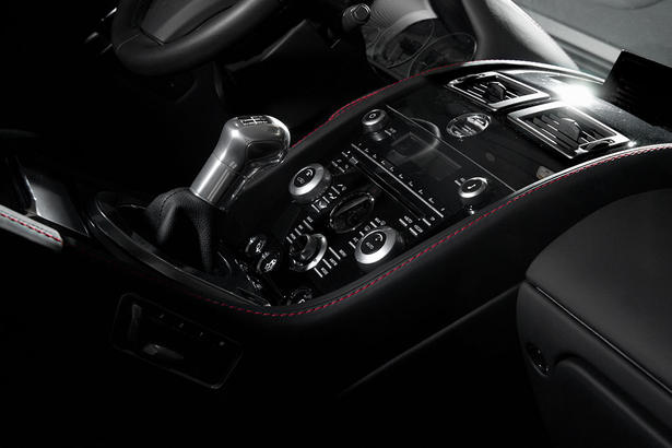 Wheelsandmore Aston Martin DBS Carbon Edition