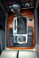 ENCO Audi Q7 8