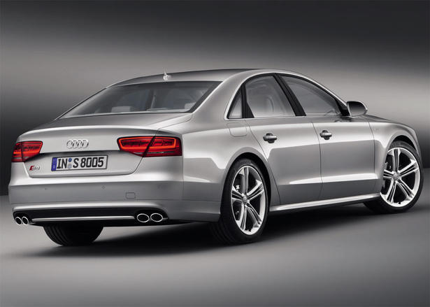 2012 Audi S8