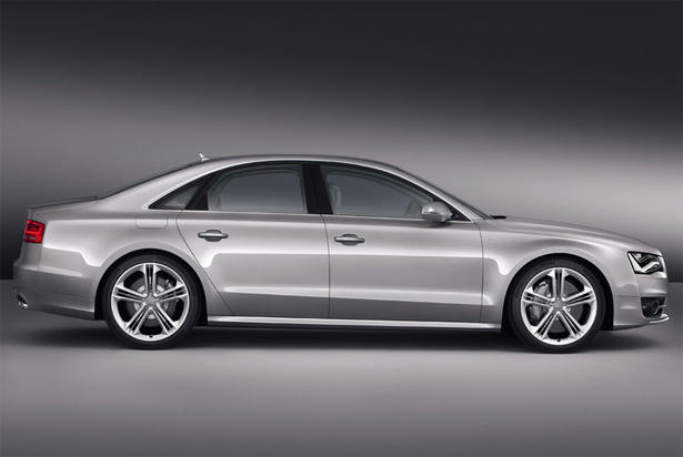 2012 Audi S8