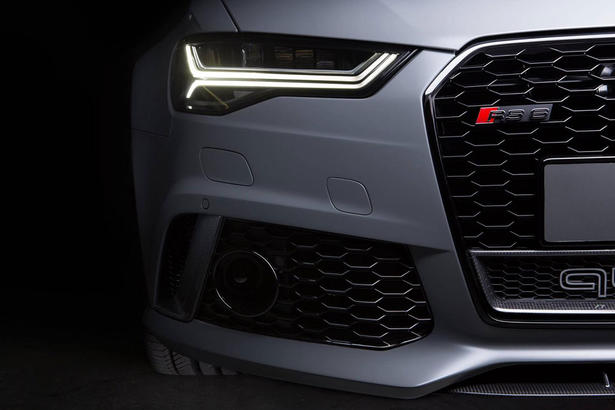 Audi Exclusive RS6 Avant Reaches Out from the Dark Side