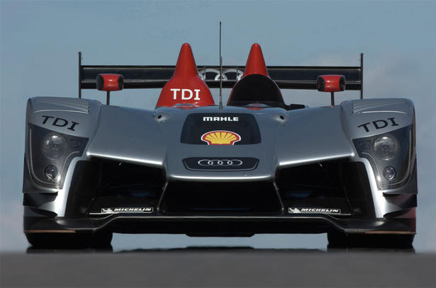 Audi R15 TDI debuts on front row