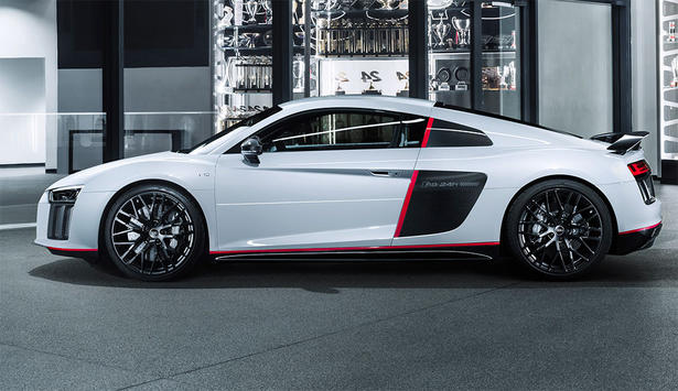 Audi R8 V10 plus selection 24h Revealed