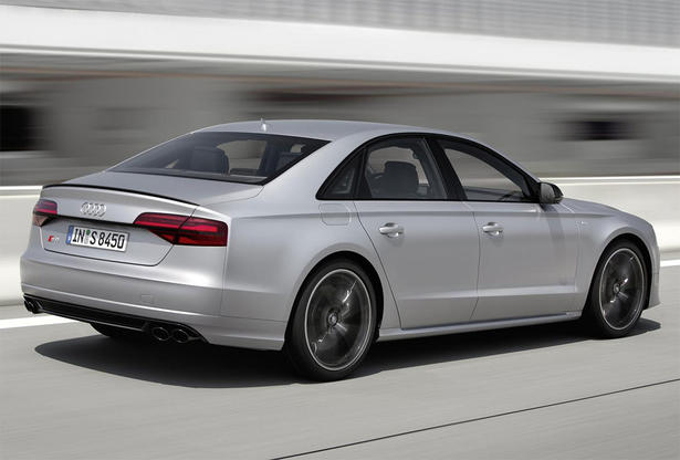 Audi S8 Plus Gets 605 HP