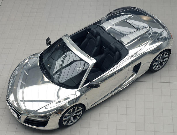 Chromed Audi R8 Spyder