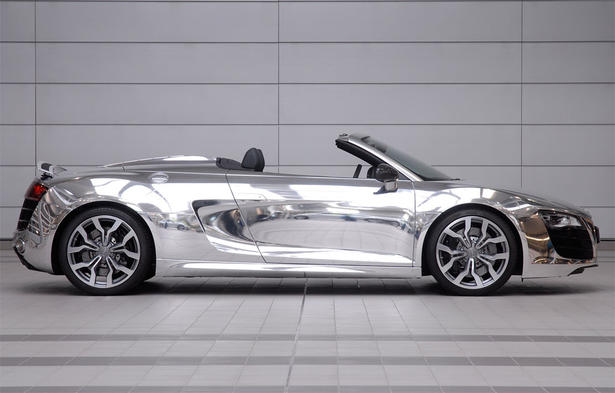 Chromed Audi R8 Spyder
