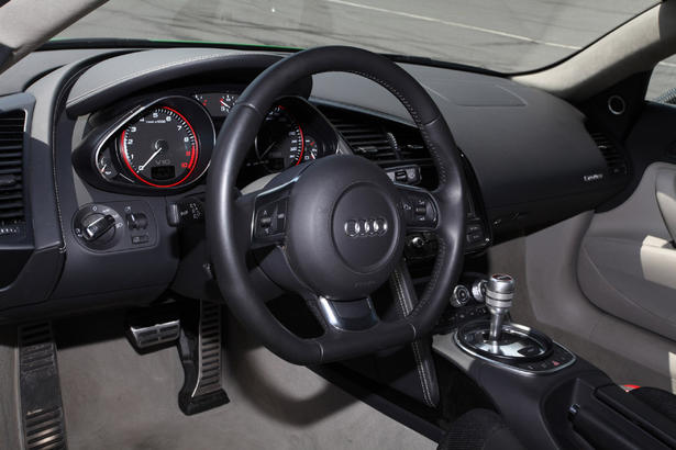 Racing One Audi R8 V10