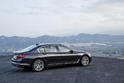 2016 BMW 7 Series 32