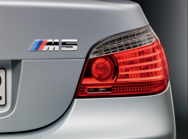2009 BMW M5 and M6 get new Mirrors