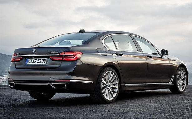 2016 BMW 7 Series Raises The Bar (full specs, videos)
