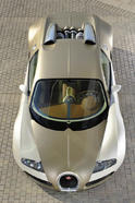 Gold Bugatti Veyron 14