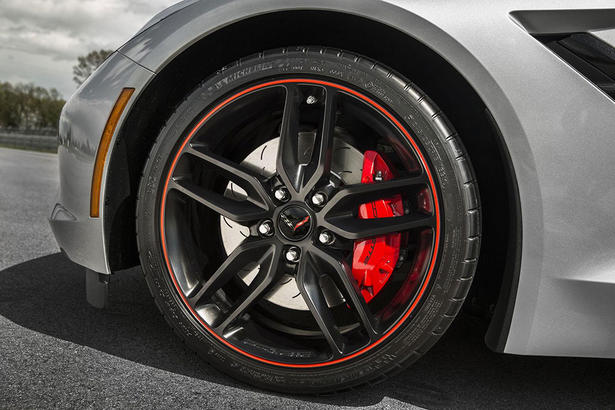 2016 Chevrolet Corvette: Specs, Equipment