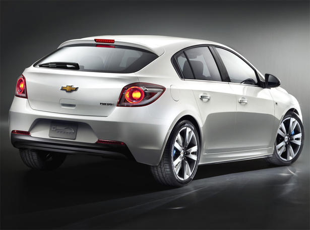 Chevrolet Cruze Hatchback Video