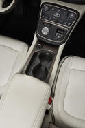 2015 Chrysler 200 19