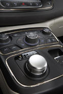 2015 Chrysler 200 23