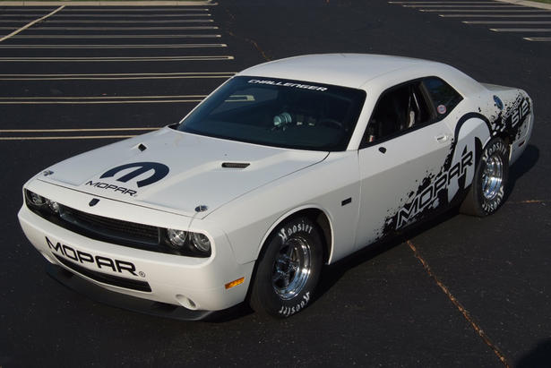 2011 Mopar V10 Challenger Drag Pak