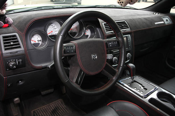 CCG Dodge Challenger SRT8