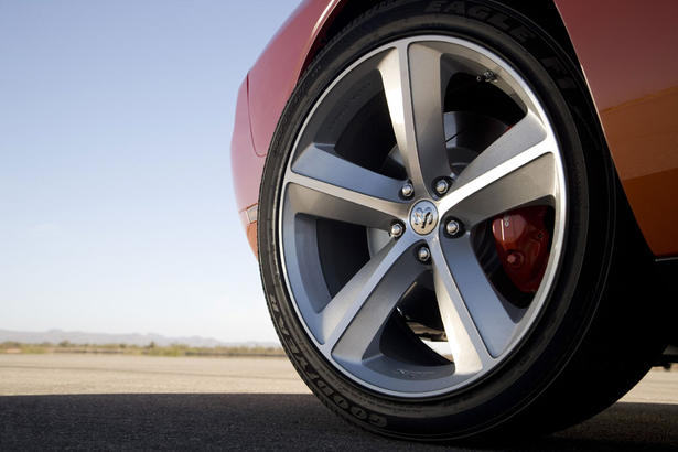 Dodge Challenger SRT8 Teaser