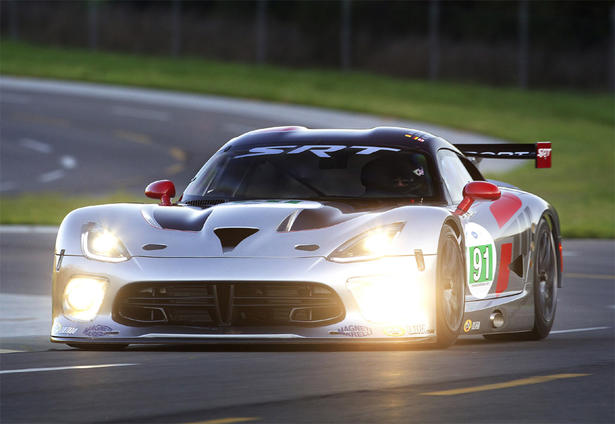 SRT Viper GTS R