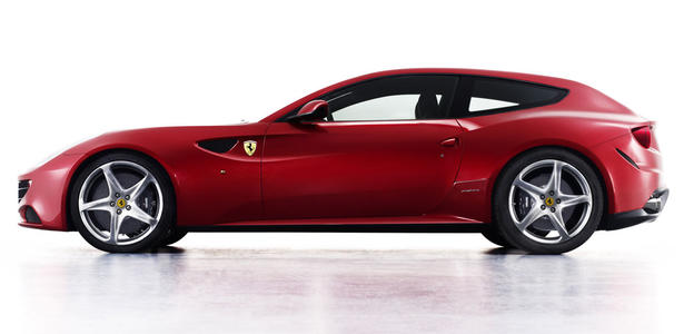 Video: Ferrari FF Tested