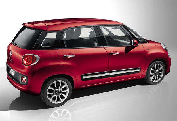 Fiat 500L Gets Large