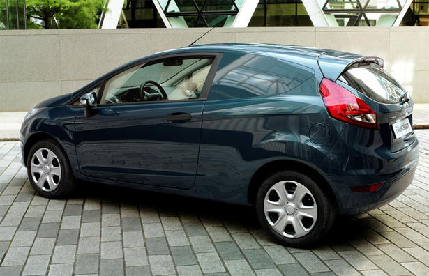 2009 Ford Fiesta van
