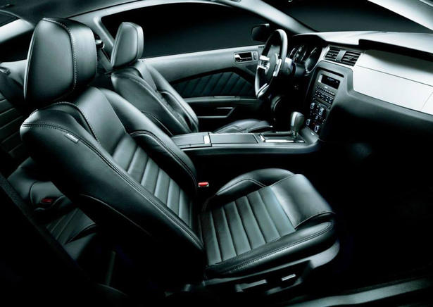 Ford Mustang V8 GT The Black