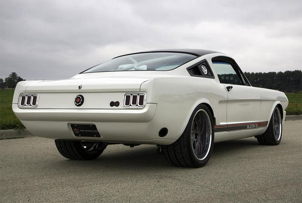 Ringbrothers Ford Mustang Blizzard