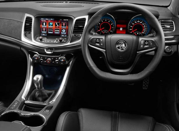 Holden VF Commodore SS V