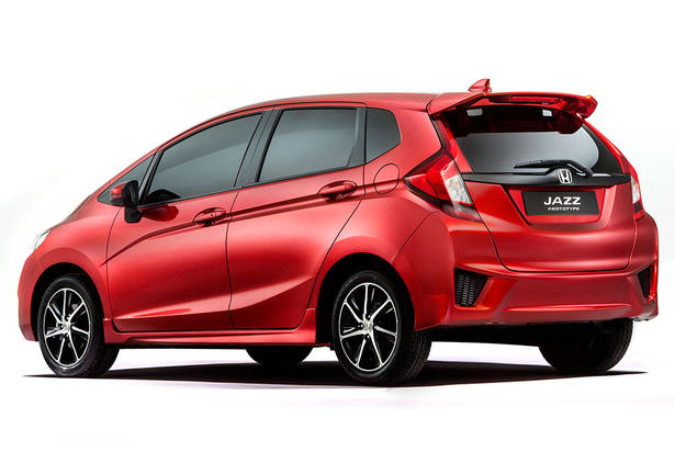 2015 Honda Jazz Shows Civic Inspired Face