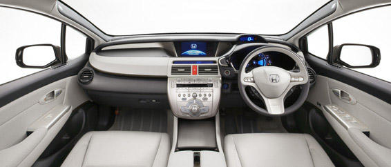 Honda FCX Clarity in Japan