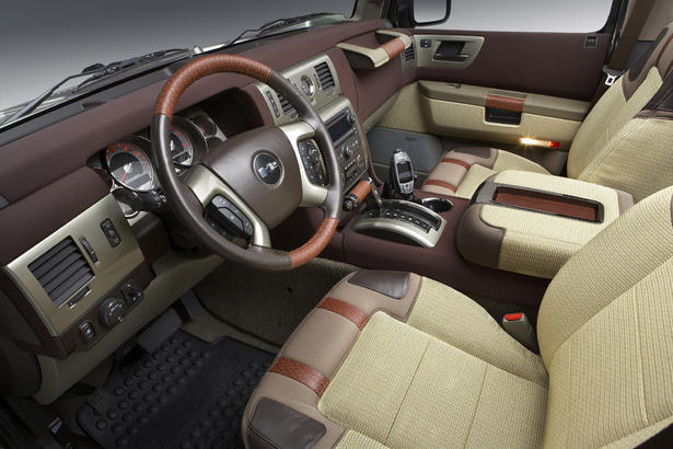 HUMMER H2 Safari