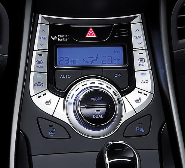 2011 Hyundai Elantra Interior