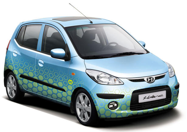 Hyundai i blue