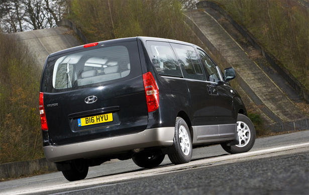 Hyundai i800