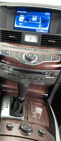Infiniti M35h 9