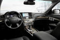 Infiniti Q70 4