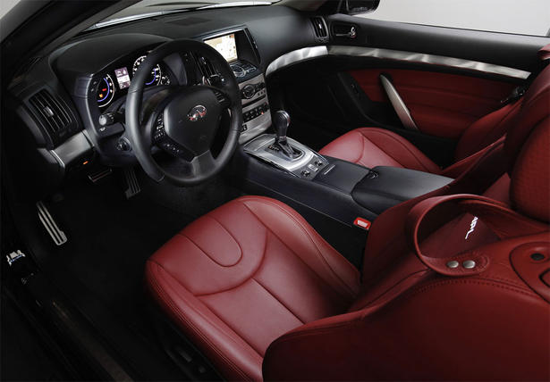 2013 Infiniti IPL G Convertible