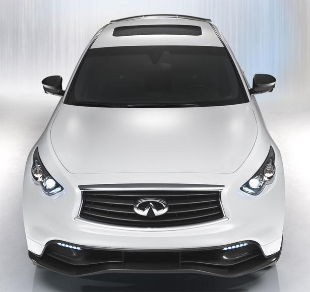 Infiniti FX Sebastian Vettel