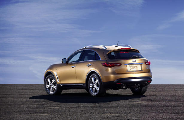 Infiniti FX37 in Europe
