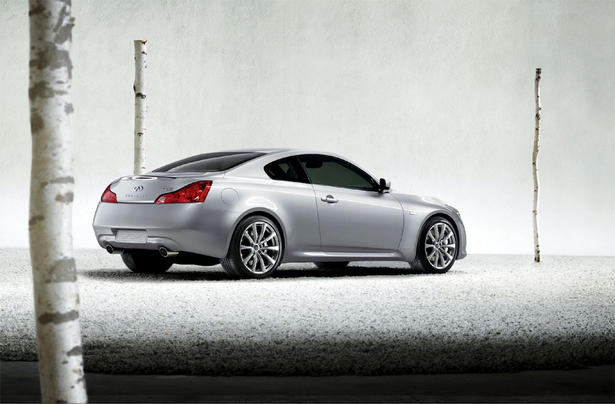 Infiniti G37 Coupe in UK