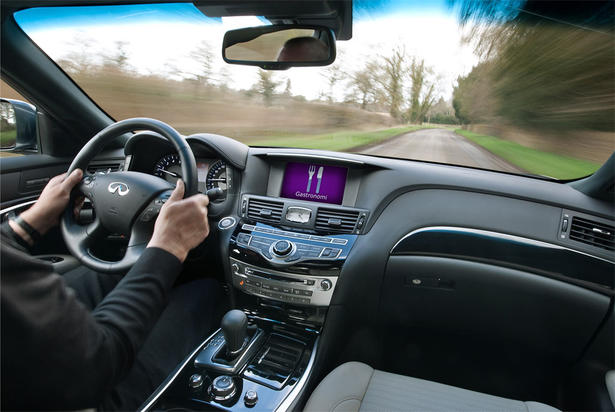 Infiniti M37S Gastronomi