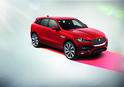 Jaguar F Pace 32