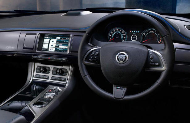Jaguar XFR S (2014)